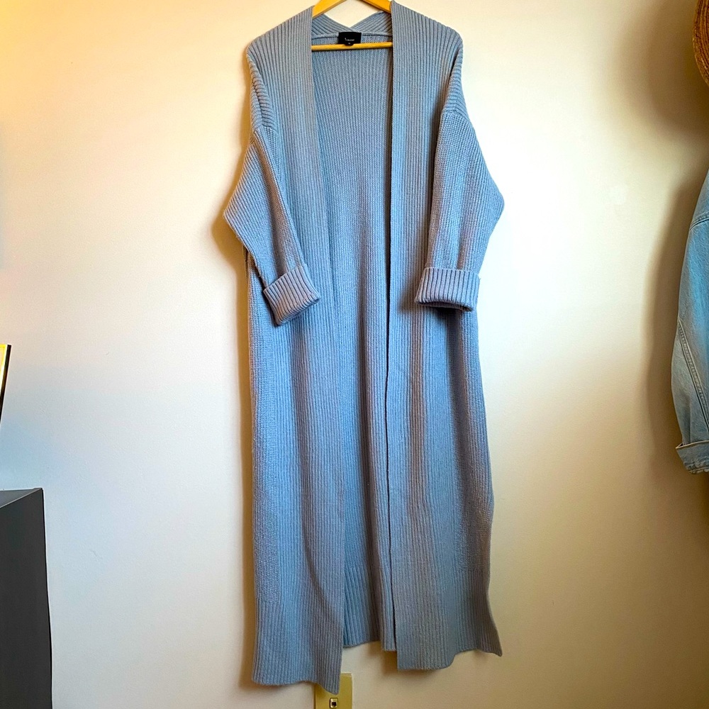 Lumiere. Long cardigan sweater. Baby blue. Medium.